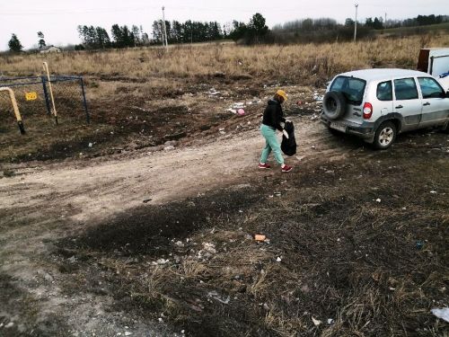 Жители Егорьевского поселения дружно вышли на субботник