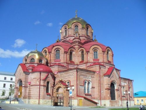Сегодня верующие празднуют Благовещение Пресвятой Богородицы