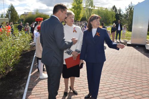 Новый памятник в селе Усады символизирует преемственность поколений