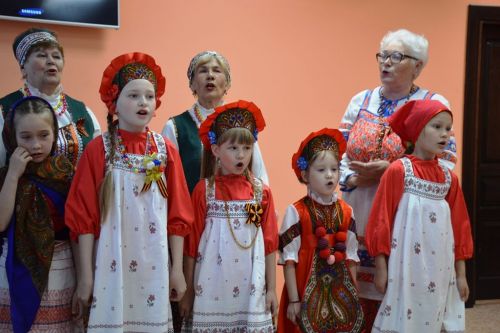 Песни и стихи военных лет звучали в РДК Лаишева