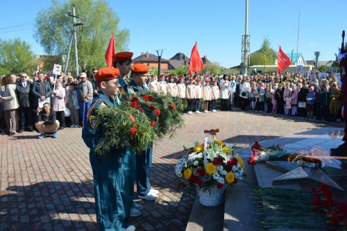 Новый памятник в селе Усады символизирует преемственность поколений