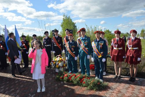 Новый памятник в селе Усады символизирует преемственность поколений