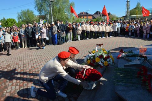 Новый памятник в селе Усады символизирует преемственность поколений