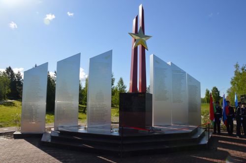 Новый памятник в селе Усады символизирует преемственность поколений