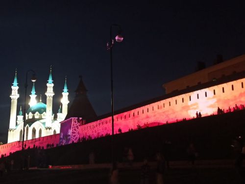 В дни Международного экономического форума проходит фестиваль «Сияние Кремля»
