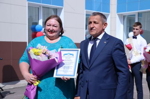 Прошел последний звонок в Лаишевской гимназии №1