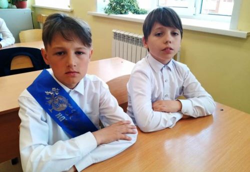 Последний звонок прозвенел для выпускников начальной школы