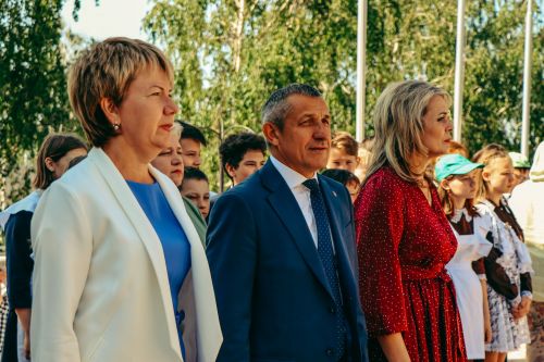 Прозвенел Последний звонок в Лаишевской школе №2
