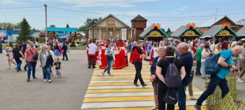 Каравон объединяет людей