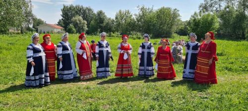 Каравон объединяет людей
