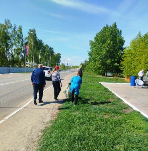 Перед Днем Победы наводим в городе чистоту