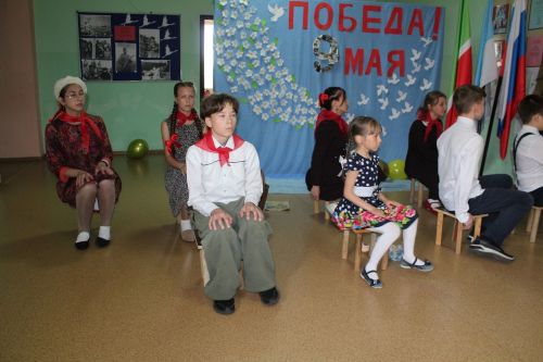 Учащиеся Лаишевской школы № 3 пели песни военных лет