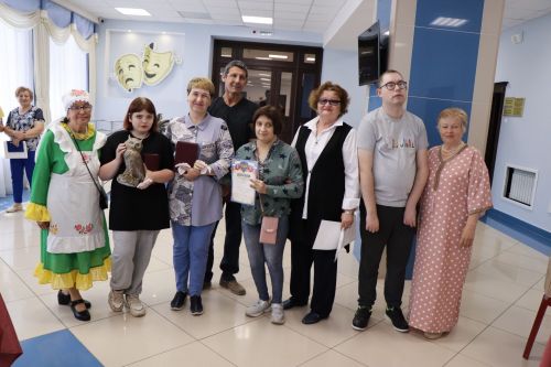 Клуб веселых и находчивых для людей с ограниченными возможностями по здоровью посвятили празднику «День России»