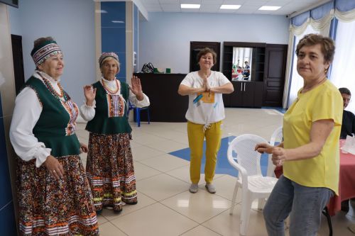 Клуб веселых и находчивых для людей с ограниченными возможностями по здоровью посвятили празднику «День России»