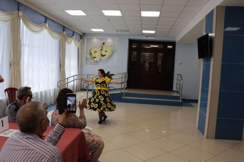 Клуб веселых и находчивых для людей с ограниченными возможностями по здоровью посвятили празднику «День России»
