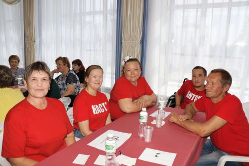Клуб веселых и находчивых для людей с ограниченными возможностями по здоровью посвятили празднику «День России»