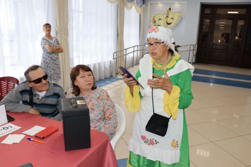 Клуб веселых и находчивых для людей с ограниченными возможностями по здоровью посвятили празднику «День России»