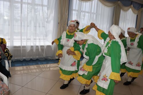 Клуб веселых и находчивых для людей с ограниченными возможностями по здоровью посвятили празднику «День России»