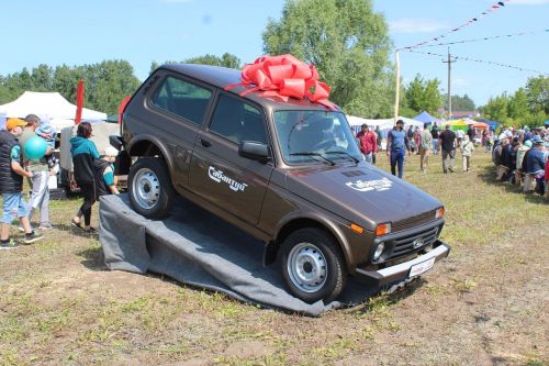 В Новых Сокурах Лаишевского района отмечают Сабантуй