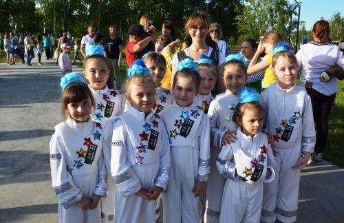 В Лаишево праздничная концертная программа привлекла в День защиты детей взрослых и юных зрителей