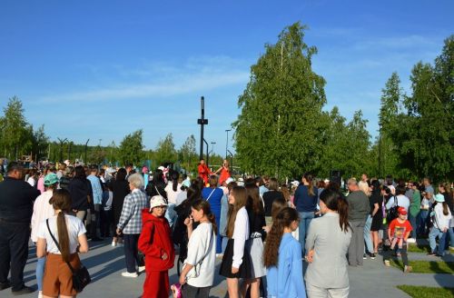 В Лаишево праздничная концертная программа привлекла в День защиты детей взрослых и юных зрителей