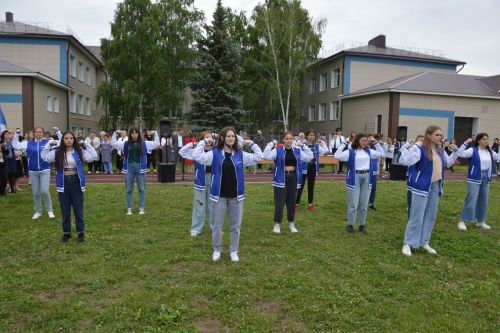 Для 176 выпускников Лаишевского технико-экономического техникума прозвенел последний звонок