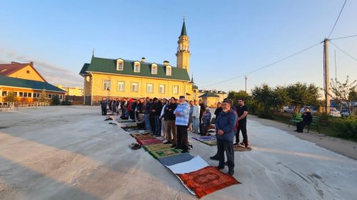 В мечети «Юлчы» Лаишевского района празднуют Курбан-байрам