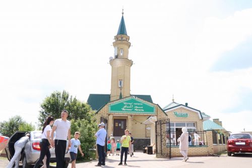 В мечети «Юлчы» Лаишевского района празднуют Курбан-байрам