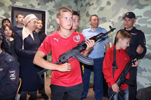 Прокурор Лаишевского района поздравил воспитанников детского дома с Днем защиты детей