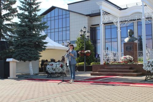 Лейла Фазлеева приехала в Лаишево для участия в Державинском фестивале поэзии
