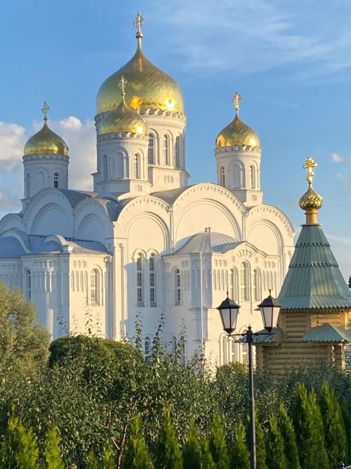 Ольга Дементьева делится фотографиями из паломнической поездки по святым местам. Онлайн-галерея «Яркий мир»