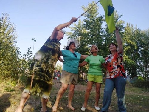 Вареньем из огурцов угощались в День огурца творческие коллективы районного дома культуры