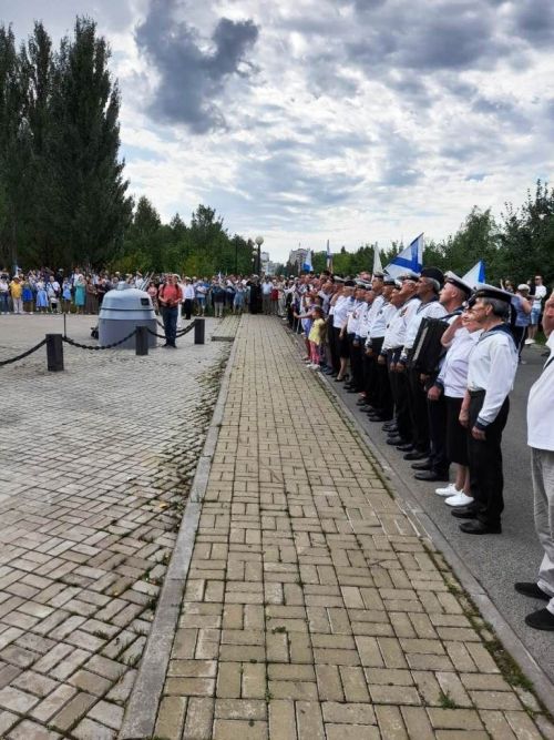 Нашего земляка, учителя Кирбинской школы в День Военно-Морского Флота наградили медалью