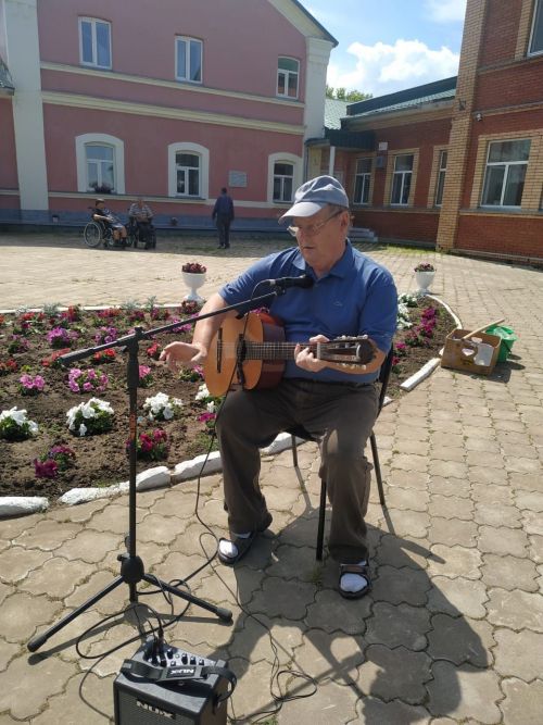 Лаишевские волонтеры посетили Алексеевский дом-интернат