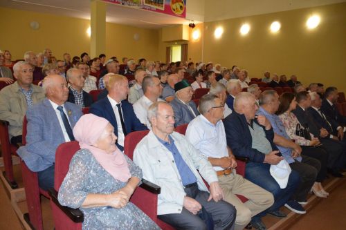 Кичә Татарстан Республикасының кошчылык тармагы хезмәт ветераннарының традицион очрашуы узды