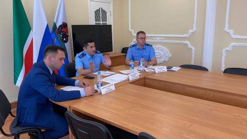 Татарстанның Лаеш районында ТР прокуроры урынбасары белән гражданнарны кабул итү узды