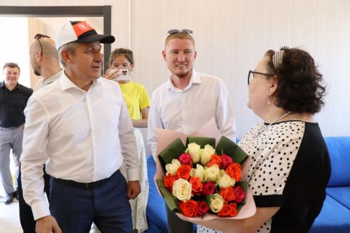 В Лаишевском районе Татарстана погорельцам построили дом