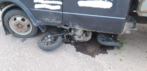 Два подростка на питбайке получили тяжелые травмы в результате ДТП, которое произошло в Лаишевском районе