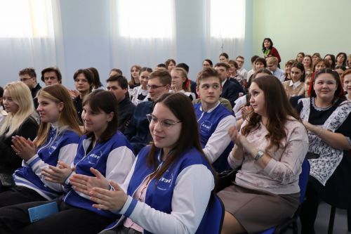 Школьников Татарстана приглашают на бесплатные курсы программирования «Код будущего»