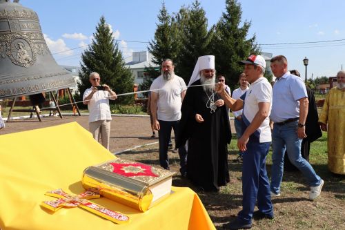 В Лаишевском районе в память об участнике СВО в селе Никольское на колокольню установили колокол