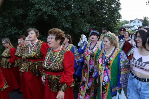 Сегодня село Среднее Девятово Лаишевского района принимает гостей из Татарстана и России