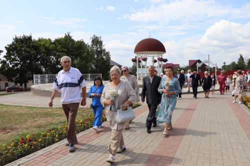 Семейные пары объединила любовь к творчеству