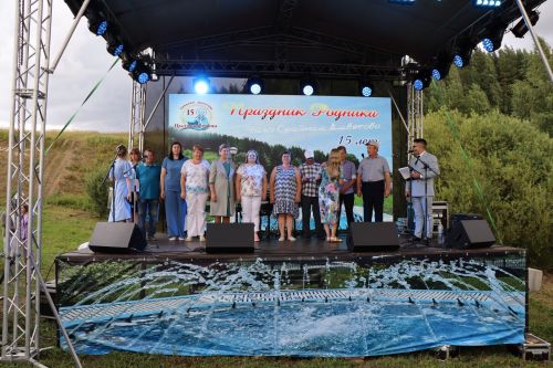 Сегодня село Среднее Девятово Лаишевского района принимает гостей из Татарстана и России