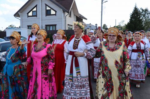 Сегодня село Среднее Девятово Лаишевского района принимает гостей из Татарстана и России