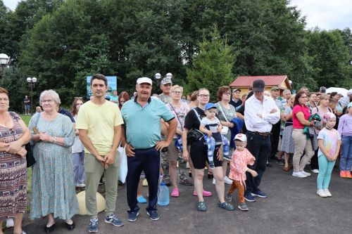 Сегодня село Среднее Девятово Лаишевского района принимает гостей из Татарстана и России
