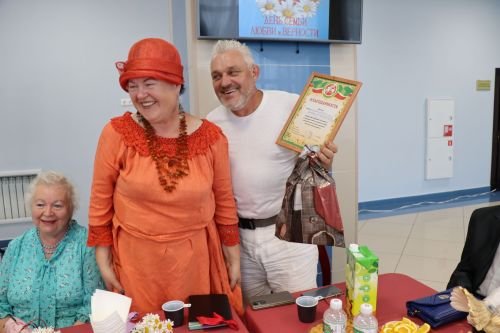 Семейные пары объединила любовь к творчеству