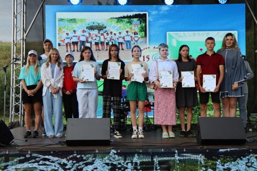 Сегодня село Среднее Девятово Лаишевского района принимает гостей из Татарстана и России