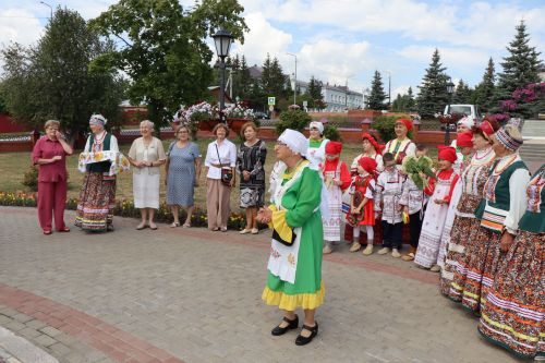 Семейные пары объединила любовь к творчеству