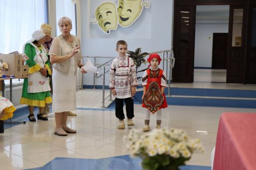 Семейные пары объединила любовь к творчеству