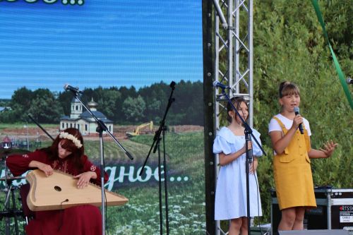 Сегодня село Среднее Девятово Лаишевского района принимает гостей из Татарстана и России